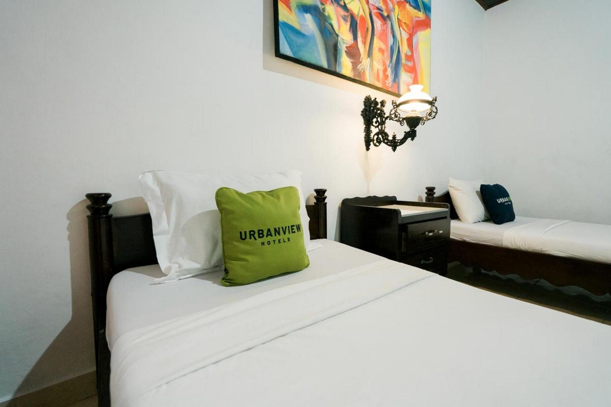 Urbanview Hotel Ananda Beach Sanur Extérieur photo